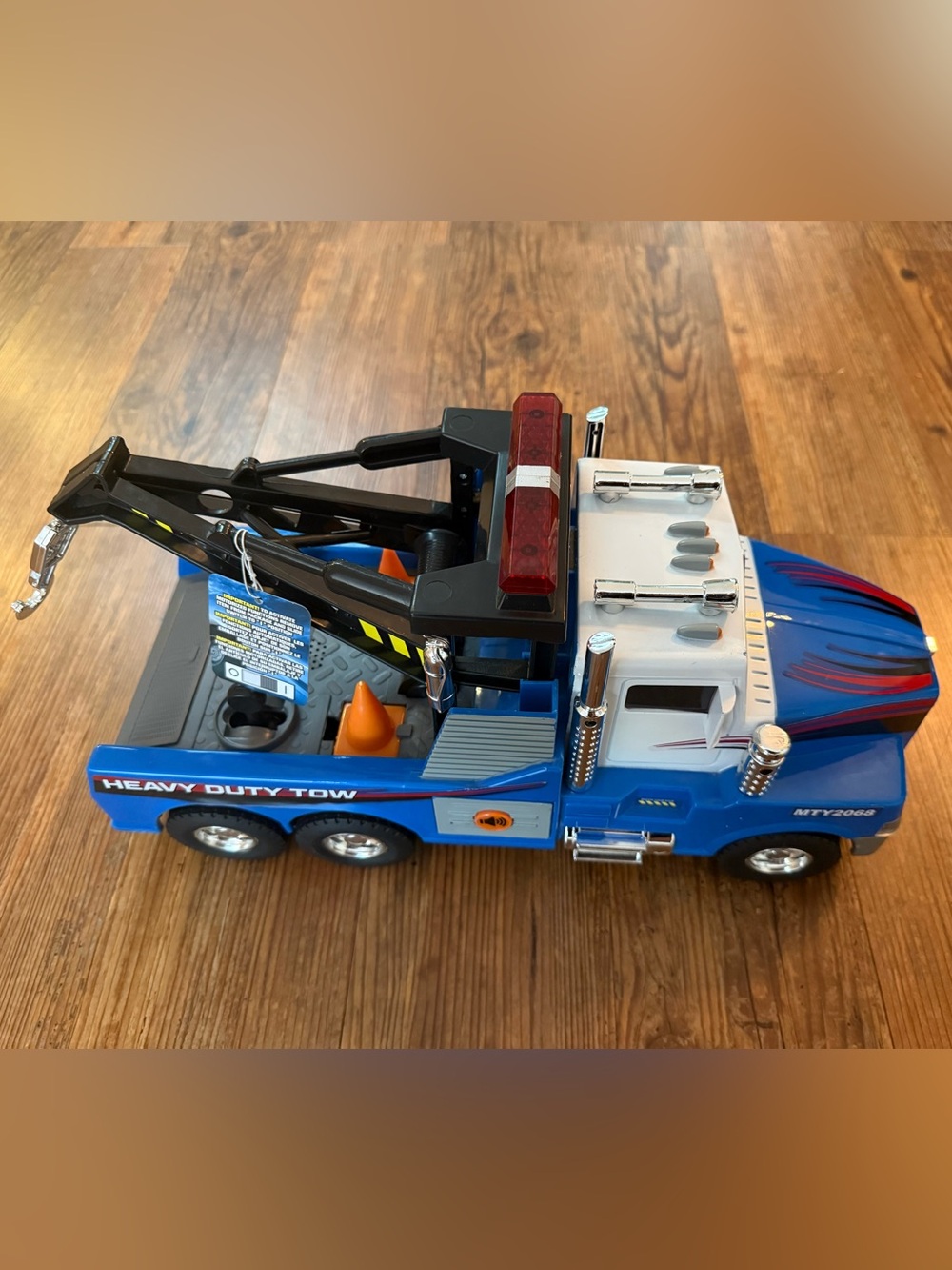 Funrise - Mighty Fleet Mighty Motorized
Tow Truck